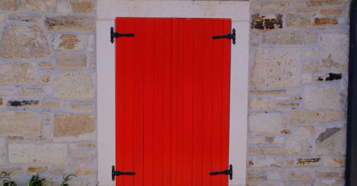 Tailoring Your Plantation Shutters to Fit Any Interior Theme